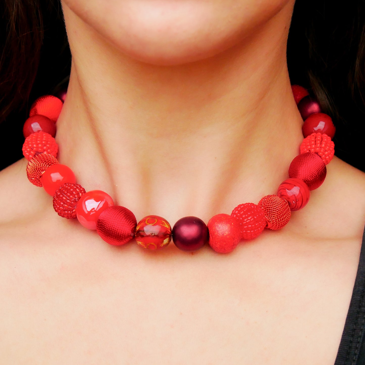 Perlenkette Red Secrets