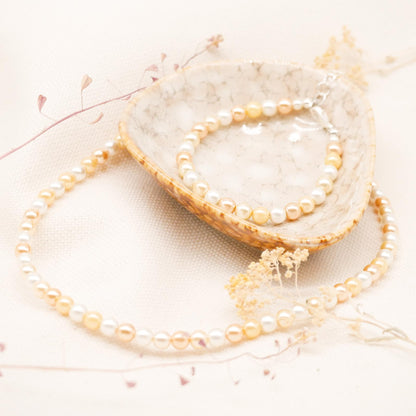 Armband Peachy Pearls