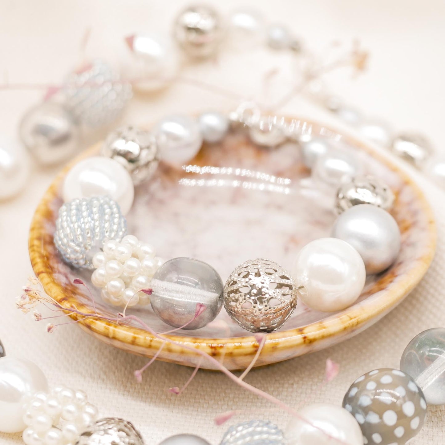 Set | Silky Silver