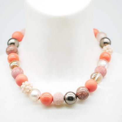Perlenkette Peach Bloom