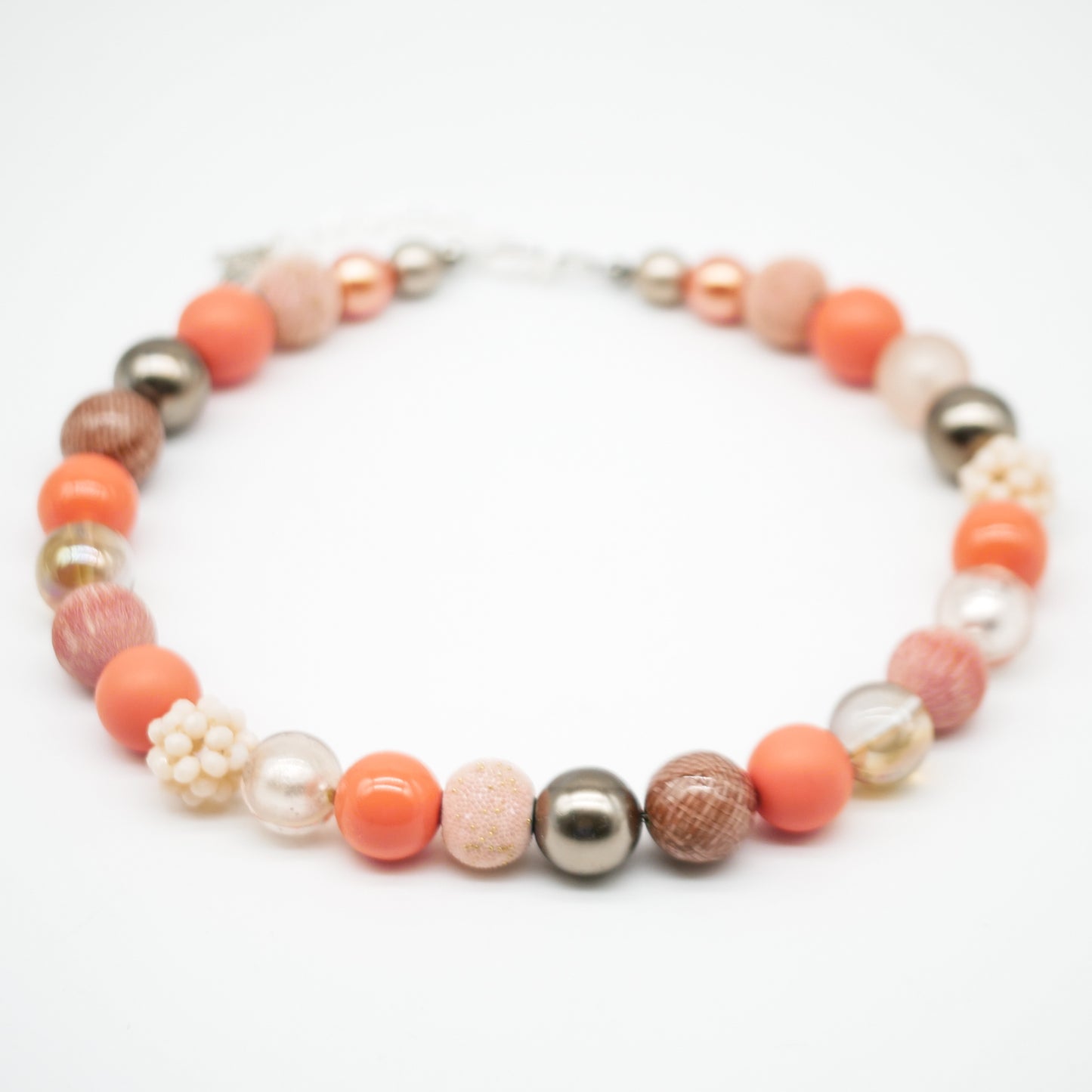 Perlenkette Peach Bloom