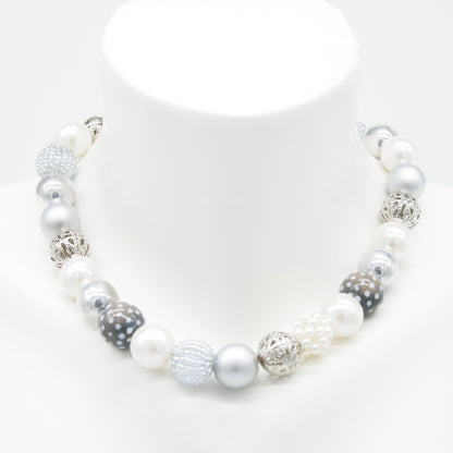 Perlenkette Silky Silver